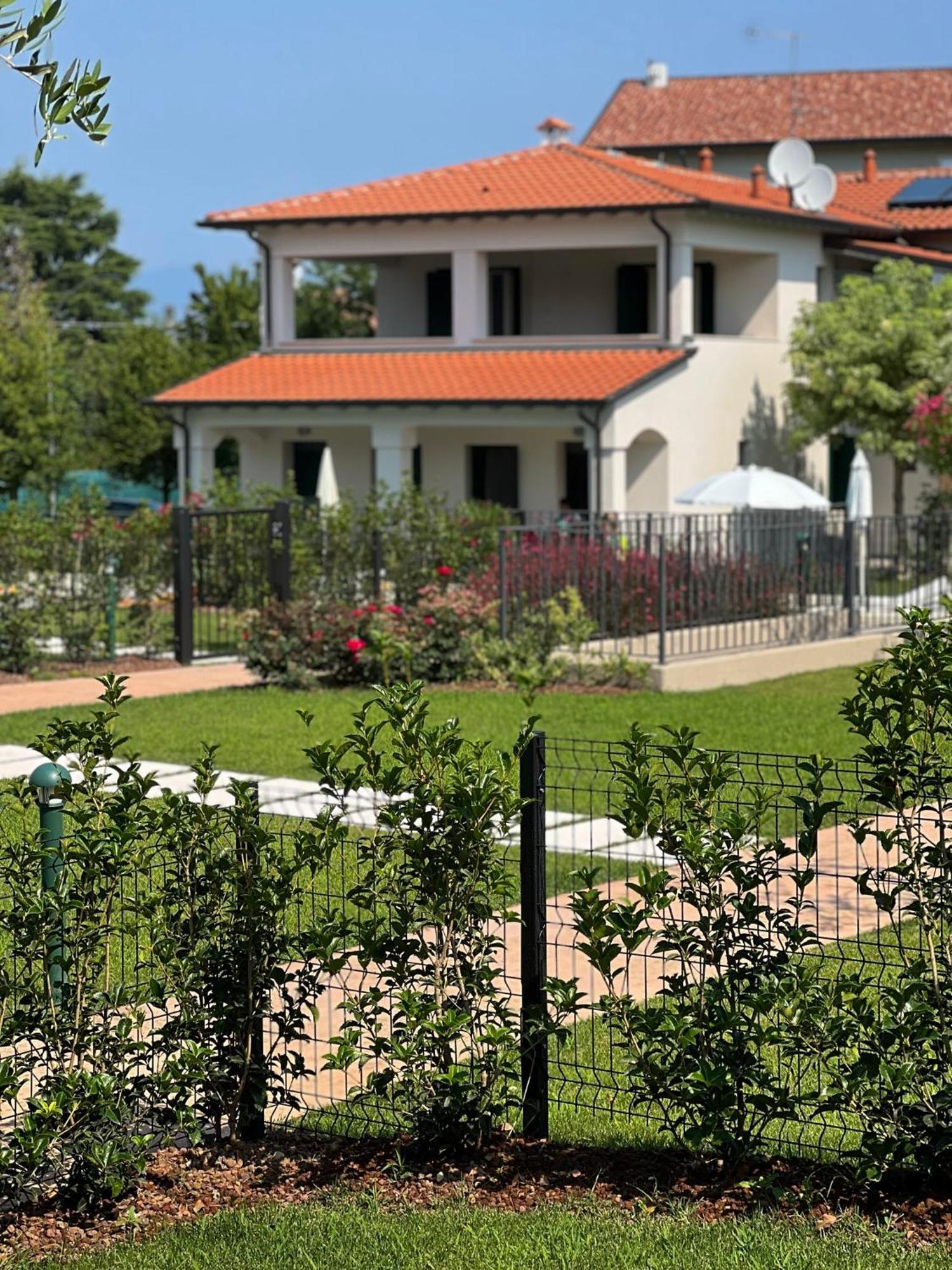 Residence Fiore Rosso Sirmione Eksteriør bilde