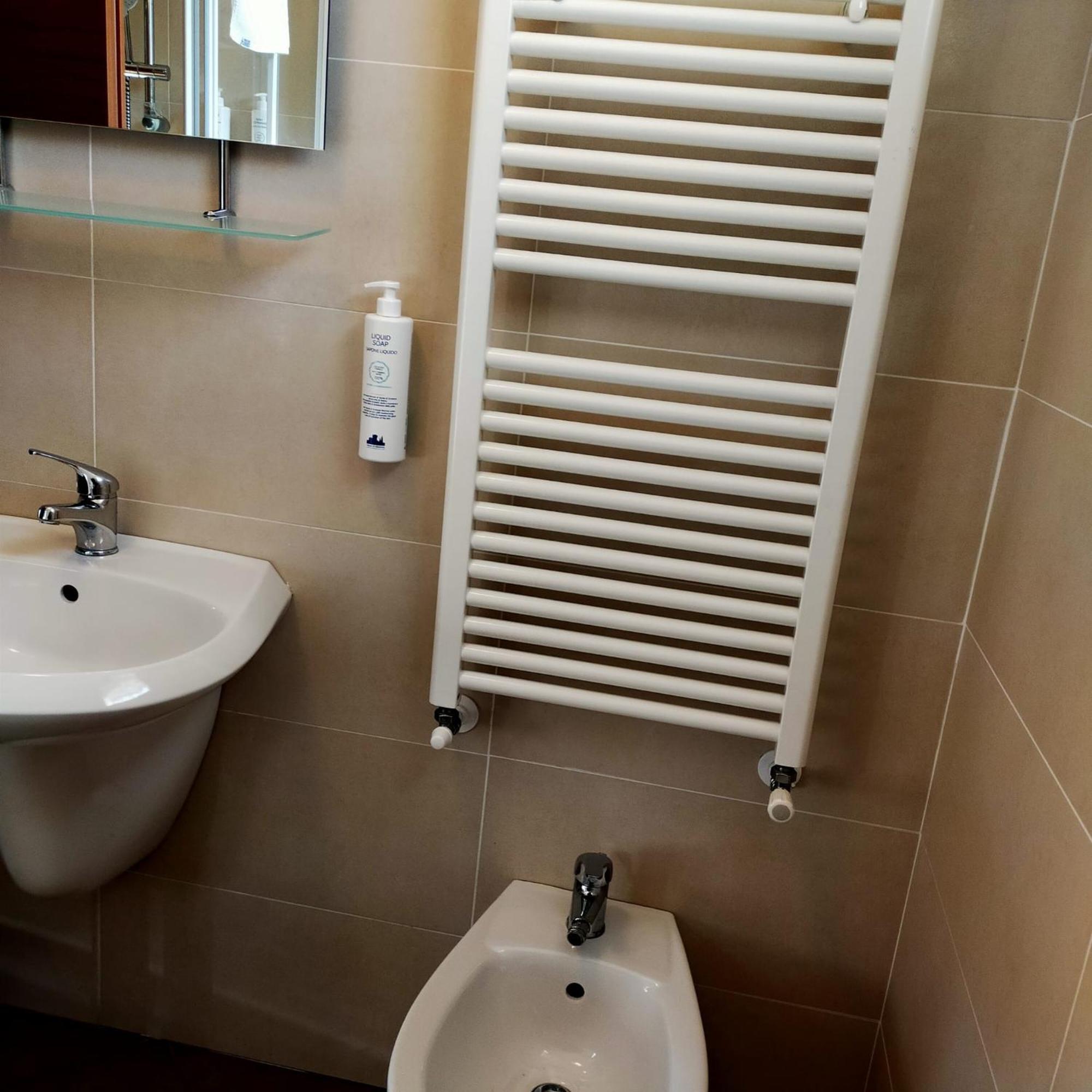Residence Fiore Rosso Sirmione Rom bilde