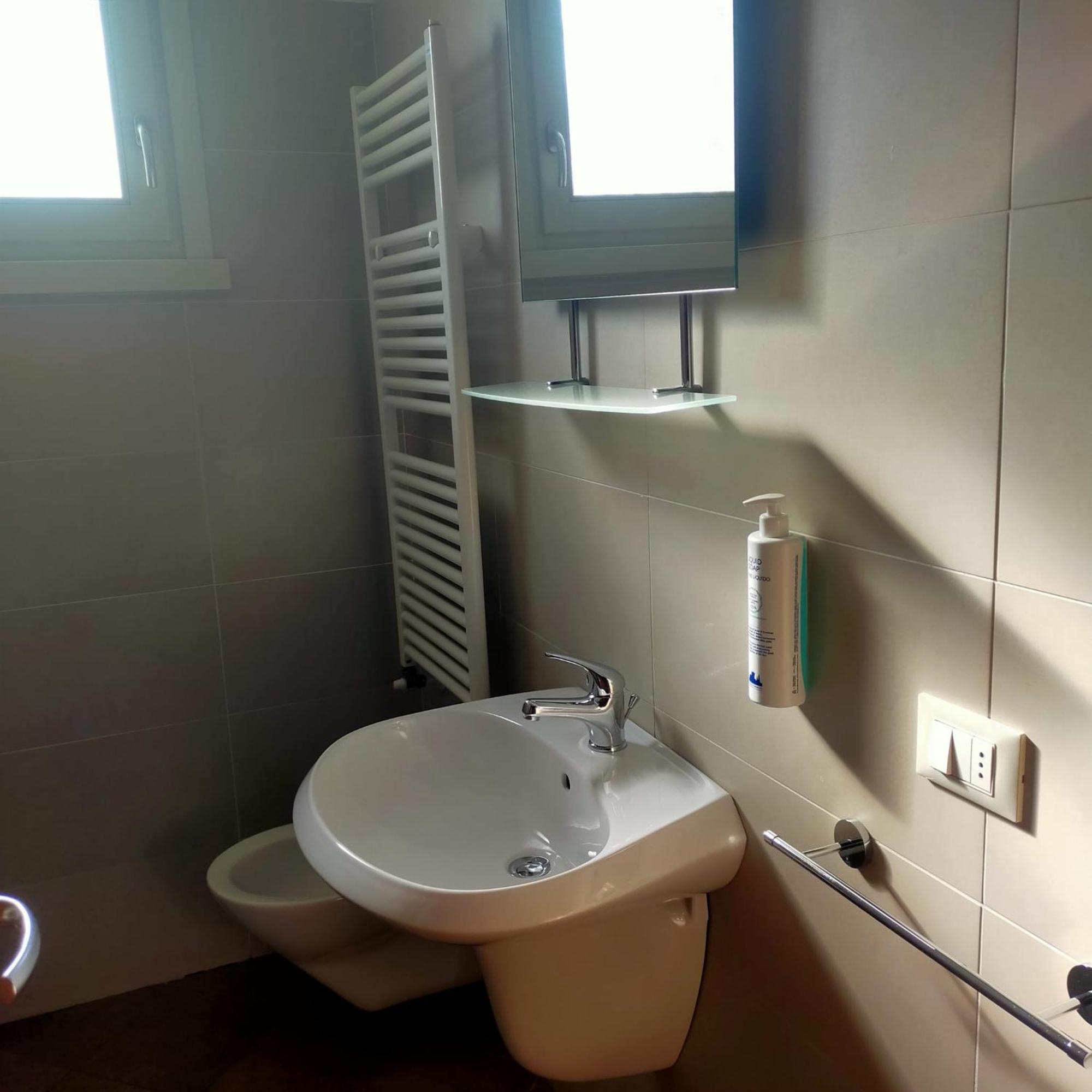 Residence Fiore Rosso Sirmione Rom bilde